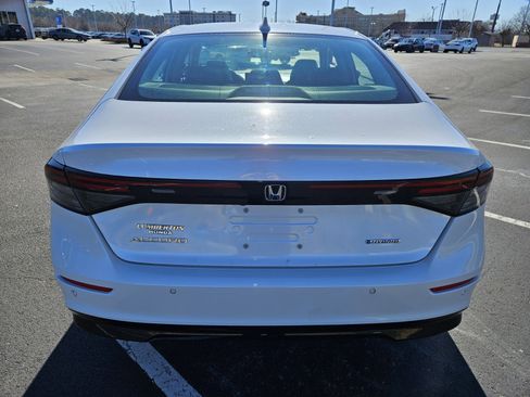 Used 2024 Honda Accord EX-L image 6