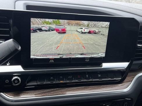 New 2026 GMC Sierra 1500 Elevation image 18