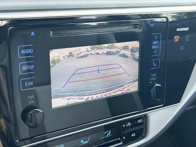 Used 2017 Toyota Corolla LE w/ Carpet Mat Package (TMS) FWD image 20
