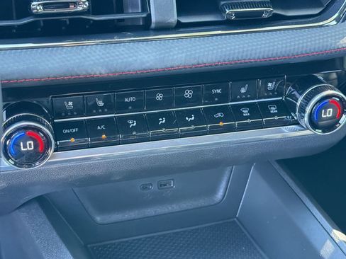 New 2026 Chevrolet Equinox RS image 18