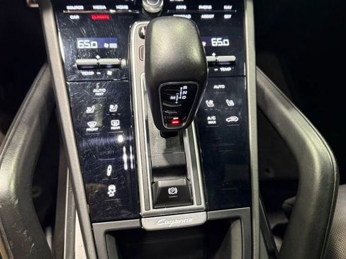 Used 2021 Porsche Cayenne S image 25