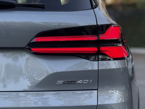 Used 2026 BMW X5 sDrive40i w/ Premium Package image 14