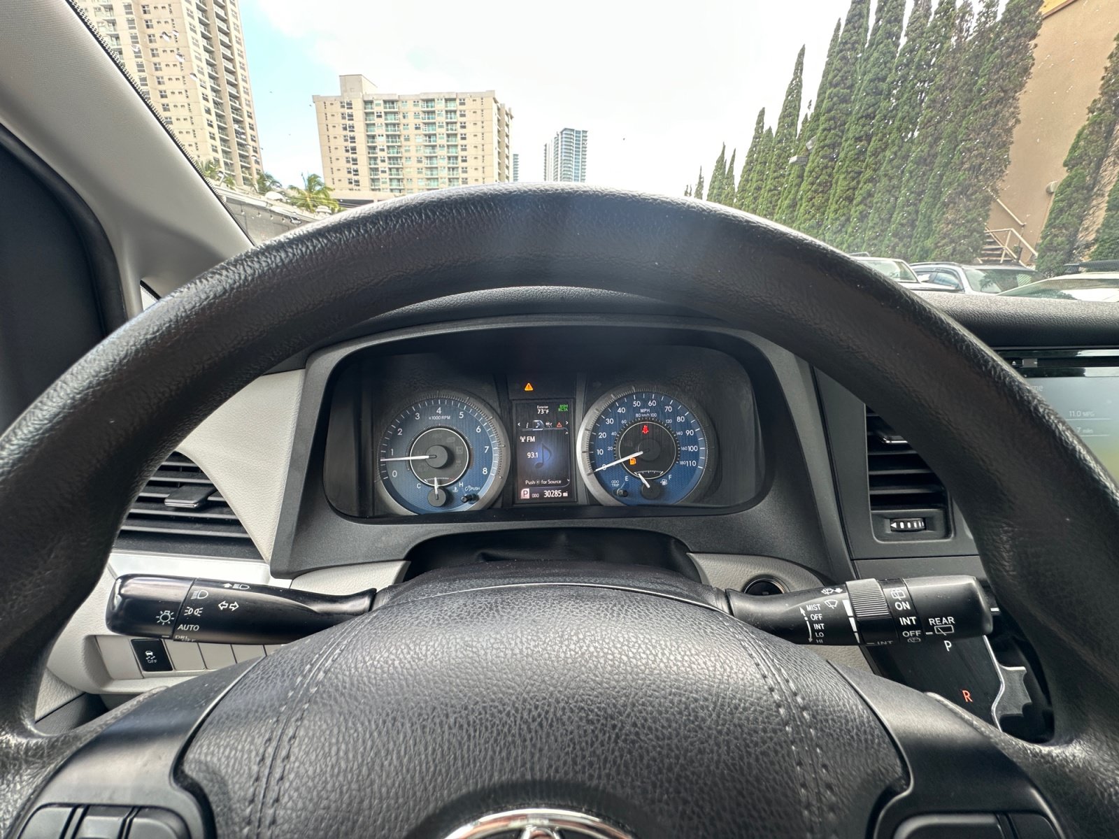 Used 2020 Toyota Sienna LE FWD image 11