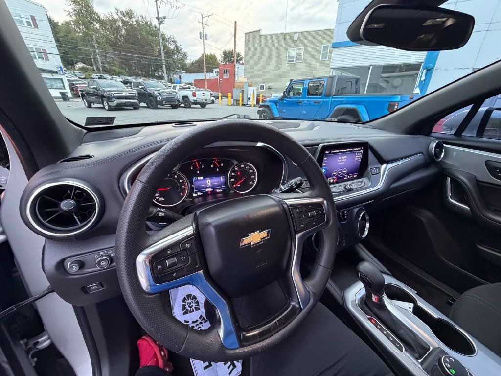 Used 2022 Chevrolet Blazer LT AWD/4WD image 20