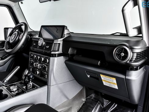 Used 2024 INEOS Grenadier Fieldmaster Edition image 21