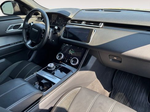 Used 2020 Land Rover Range Rover Velar R-Dynamic S image 10