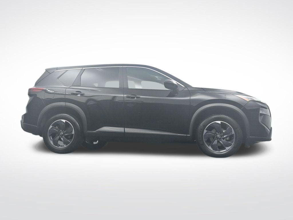 Used 2025 Nissan Rogue SV FWD image 33
