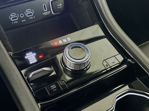 Used 2022 Jeep Grand Cherokee Limited 4xe w/ Luxury Tech Group II AWD/4WD image 25