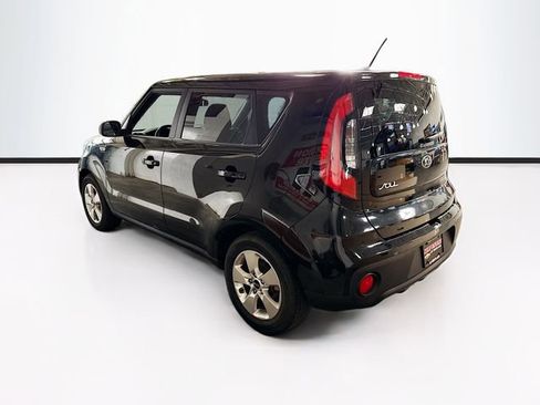Used 2017 Kia Soul FWD image 8