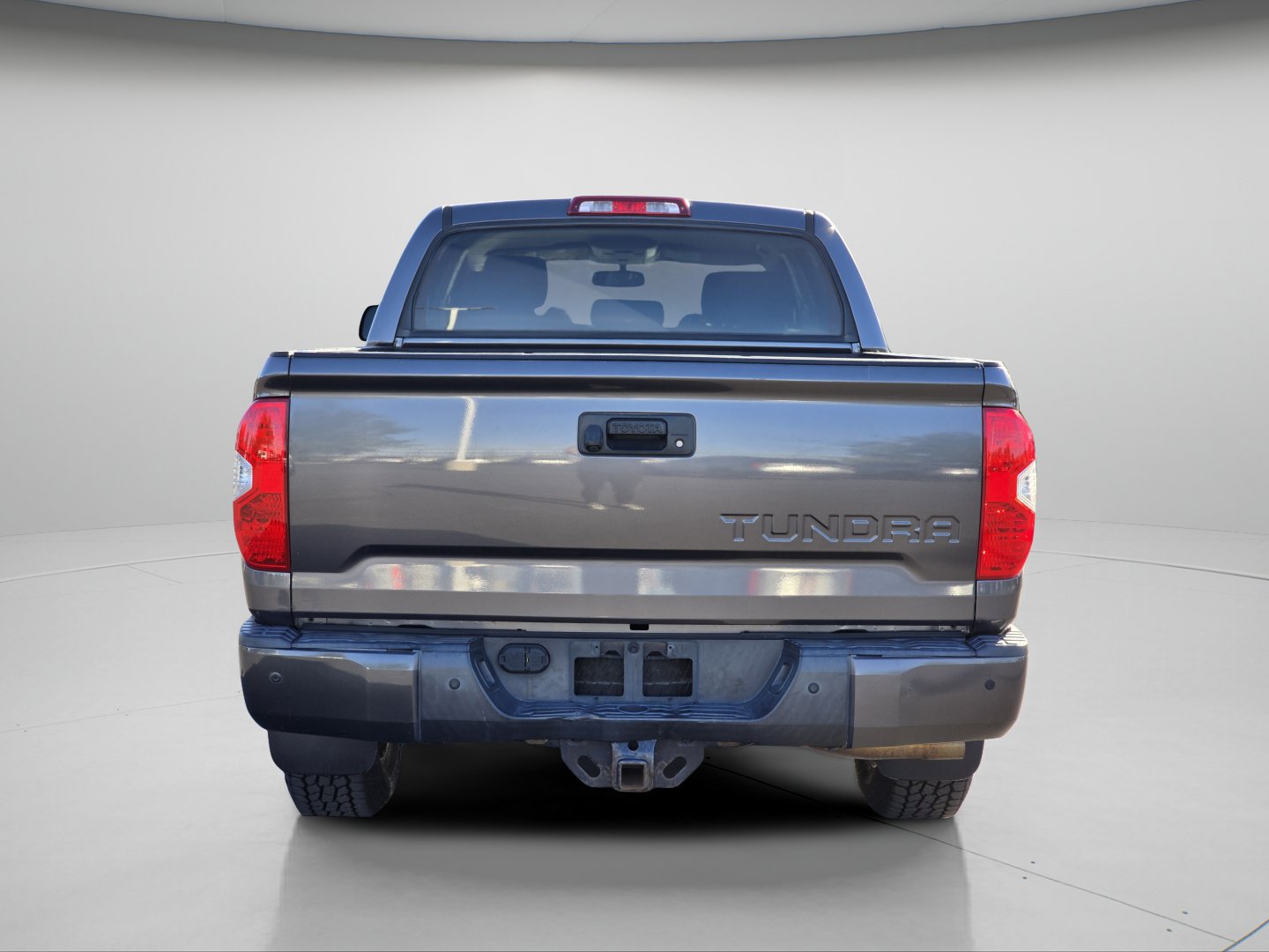 Used 2017 Toyota Tundra SR5 w/ TRD Off Road Package AWD/4WD image 18