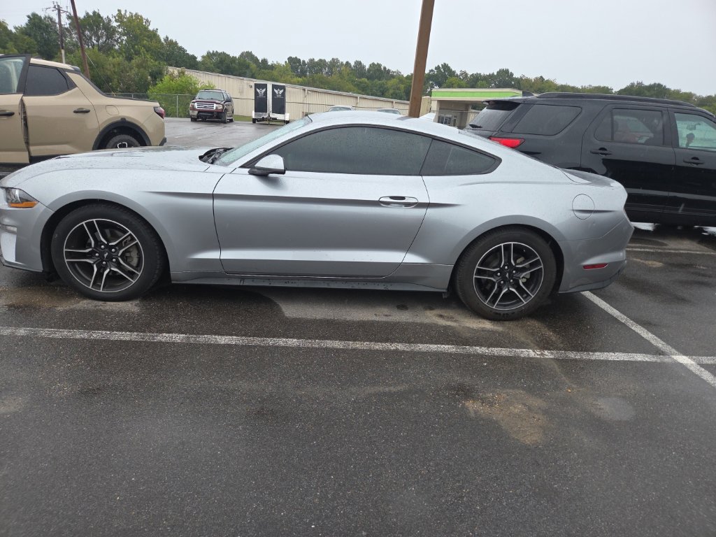 Used 2022 Ford Mustang Coupe w/ Equipment Group 101A RWD image 7