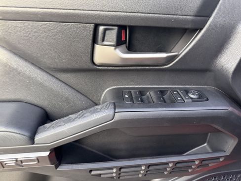 Certified 2024 Toyota Tacoma TRD Off-Road image 10