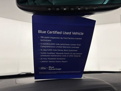 Used 2017 Nissan Titan SV image 26