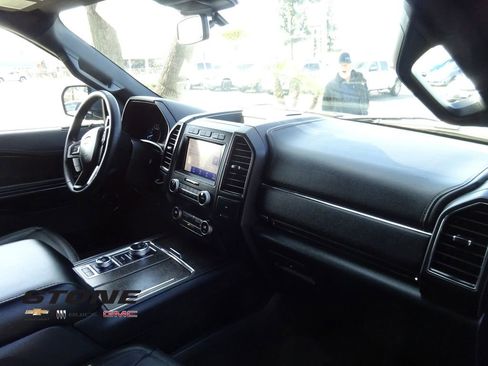 Used 2020 Ford Expedition Limited w/ Equipment Group 302A image 15