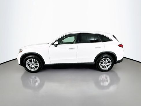 Used 2023 Mercedes-Benz GLC 300 4MATIC image 2