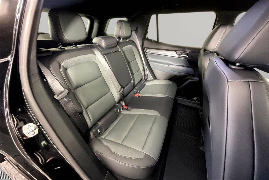 New 2027 GMC Terrain AT4 w/ Convenience Package III AWD/4WD image 11
