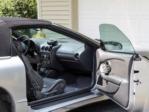 Used 1997 Pontiac Firebird Trans Am RWD image 33