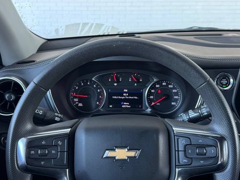 Used 2024 Chevrolet Blazer LT FWD image 32