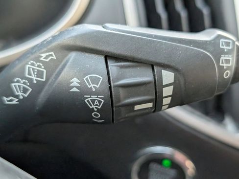 Used 2019 Ford Edge SEL w/ Equipment Group 201A image 26