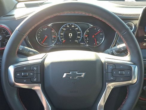 Used 2025 Chevrolet Blazer RS w/ Driver Confidence II Package image 20