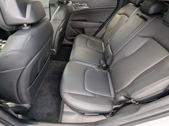 Used 2025 Kia Sportage SX FWD image 17