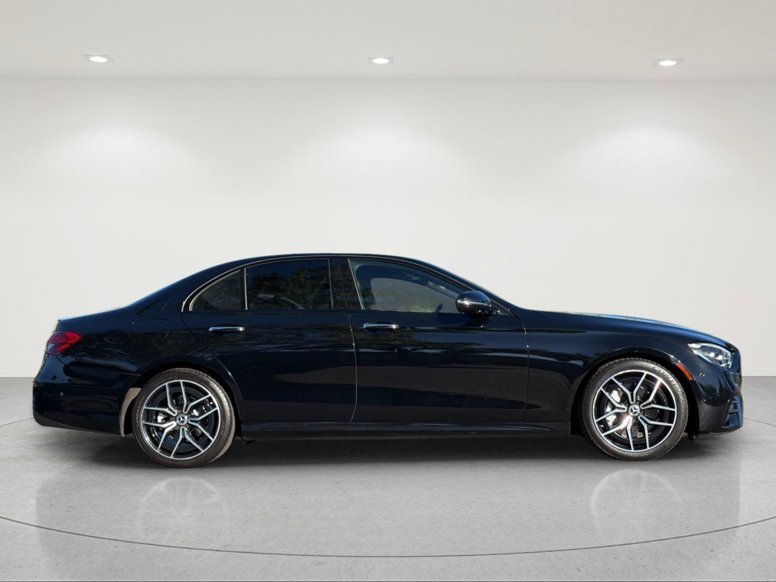 Used 2022 Mercedes-Benz E 350 Sedan image 6
