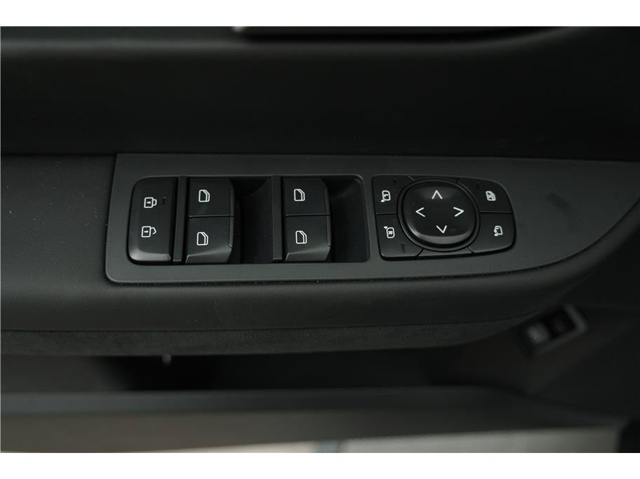 Used 2023 Fisker Ocean Extreme AWD/4WD image 17