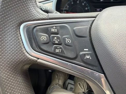 Used 2023 Chevrolet Malibu LT FWD image 37