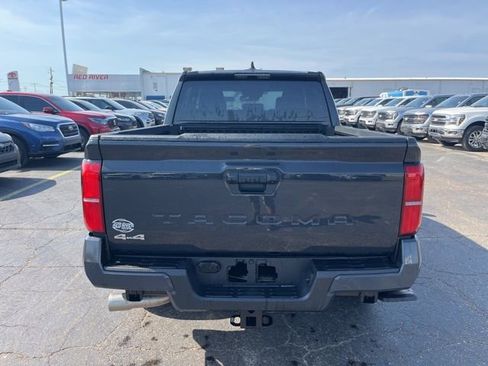 Used 2026 Toyota Tacoma SR5 AWD/4WD image 5