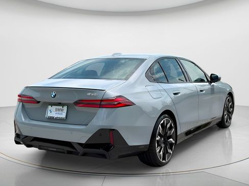 New 2027 BMW 530i w/ M Sport Package RWD image 5