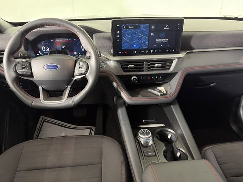 Used 2025 Ford Explorer ST-Line w/ ST-Line Street Pack image 46