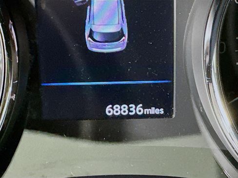 Used 2018 Nissan Rogue SV image 18