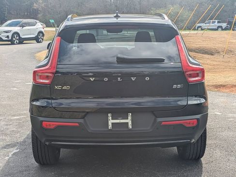Certified 2026 Volvo XC40 B5 Core AWD/4WD image 5