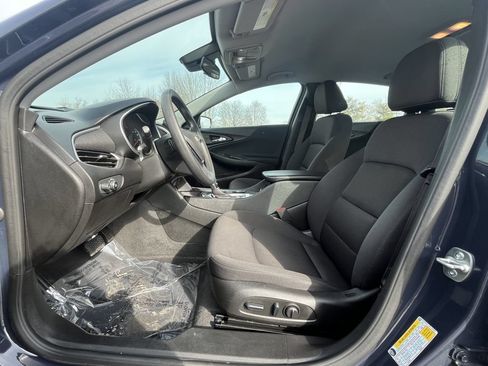 Certified 2025 Chevrolet Malibu LT FWD image 11