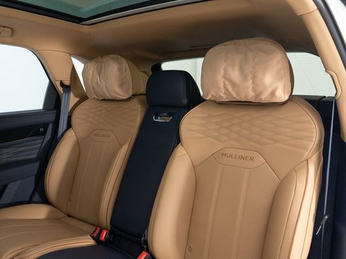Certified 2025 Bentley Bentayga Extended Wheelbase image 25