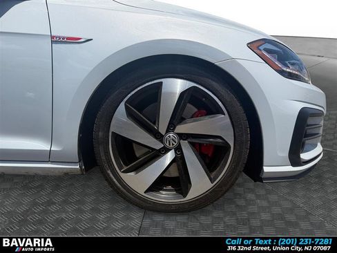Used 2019 Volkswagen GTI SE w/ SE Experience Package FWD image 7
