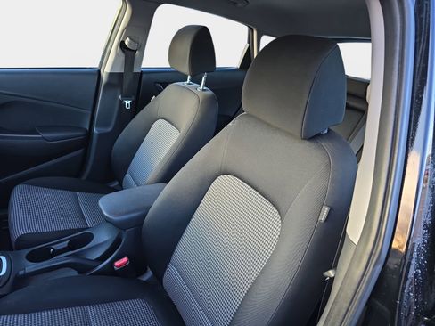 Used 2019 Hyundai Kona SE image 7