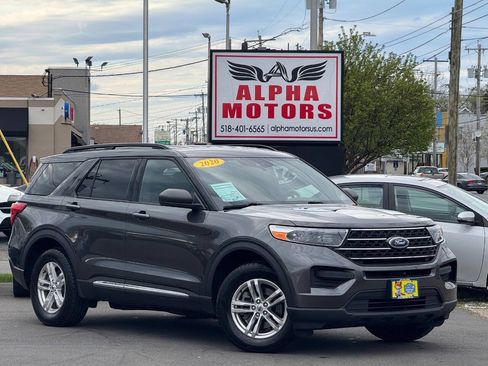 Used 2020 Ford Explorer XLT w/ Comfort Package AWD/4WD image 1