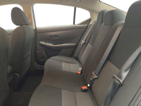 Used 2025 Nissan Sentra SV image 18