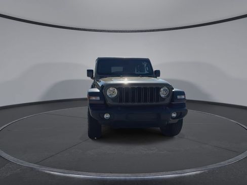 Used 2025 Jeep Wrangler Sport S image 3