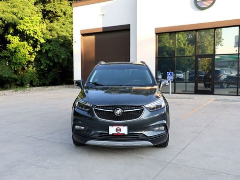 Used 2018 Buick Encore Essence image 2