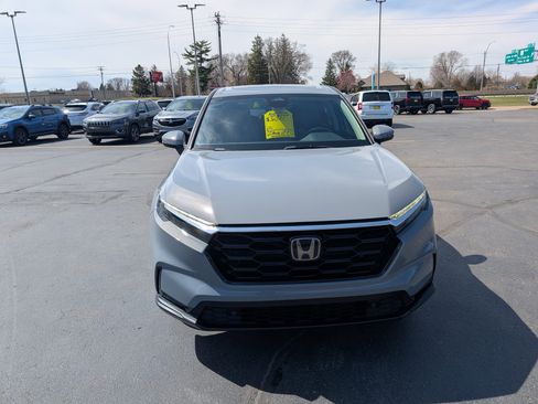 Used 2023 Honda CR-V EX-L image 3