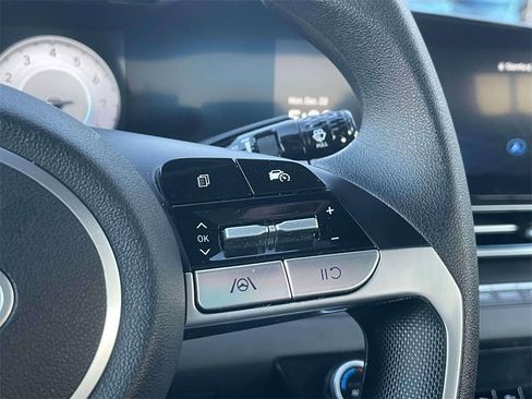 Used 2024 Hyundai Elantra SEL image 22