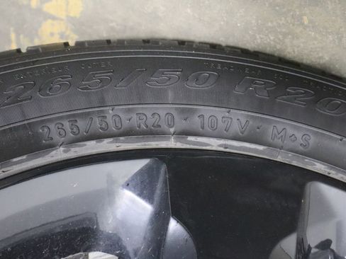 Used 2023 Jeep Grand Cherokee Limited w/ Black Appearance Package image 42