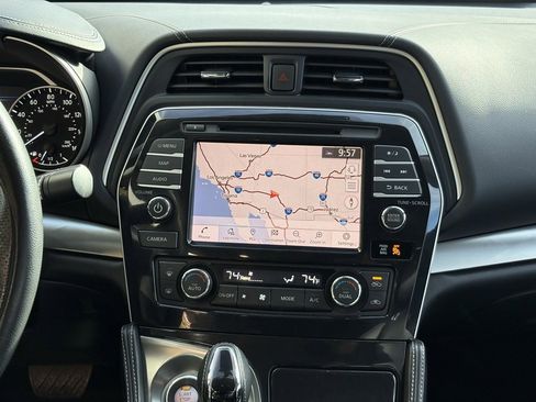 Used 2022 Nissan Maxima SV image 15