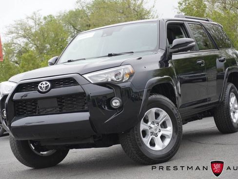 Used 2024 Toyota 4Runner SR5 Premium w/ Moonroof Package AWD/4WD image 9