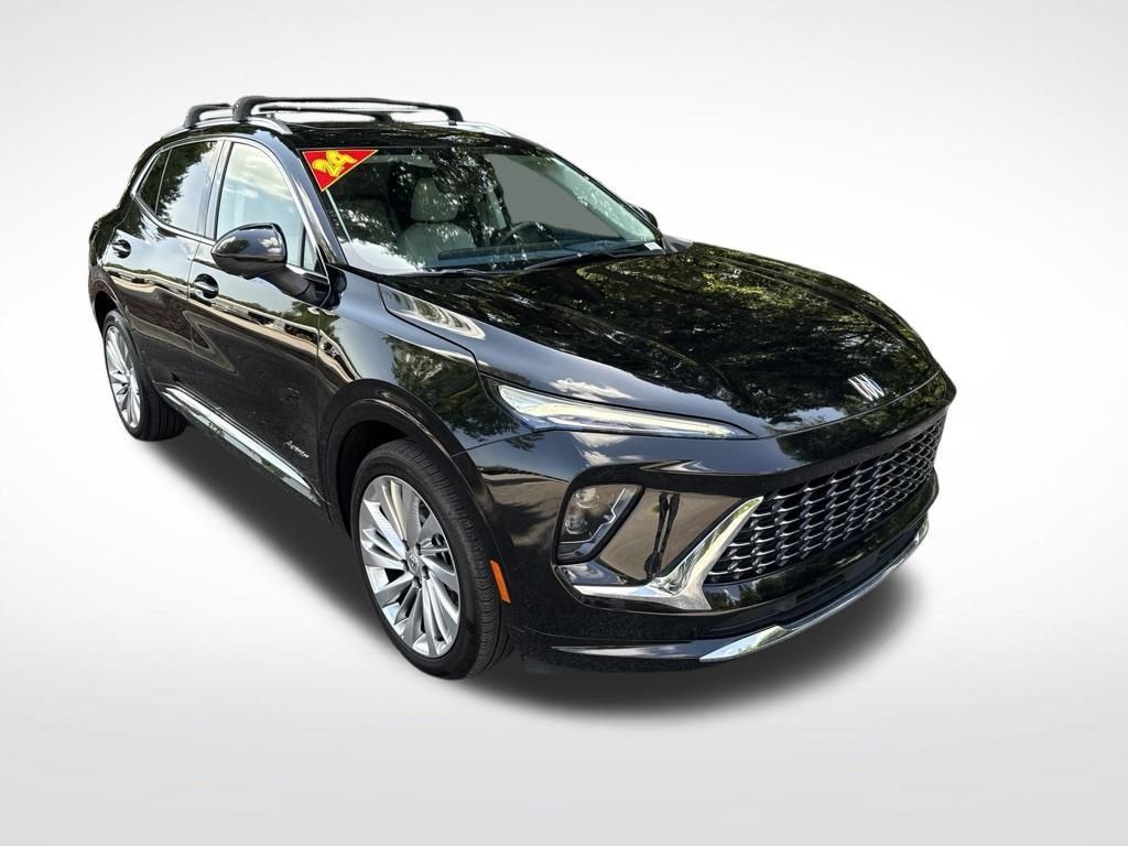 Used 2024 Buick Envision Avenir AWD/4WD image 3
