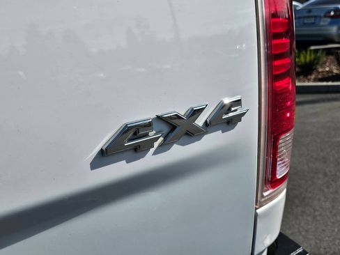 Used 2014 RAM 2500 Laramie w/ Protection Group AWD/4WD image 10