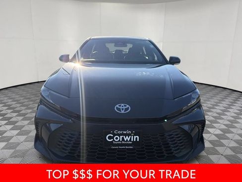 Used 2025 Toyota Camry SE FWD image 2