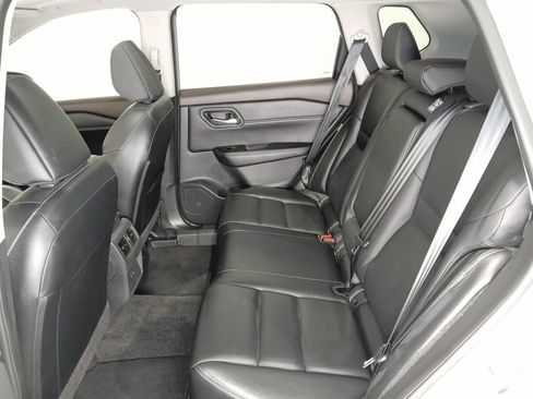 Used 2023 Nissan Rogue SL AWD/4WD image 12